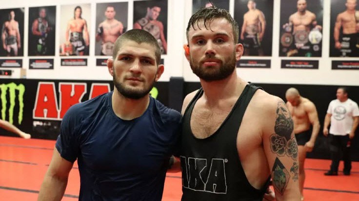 Bạn tập cũ của Conor McGregor nói gì khi sang AKA tập với Khabib?