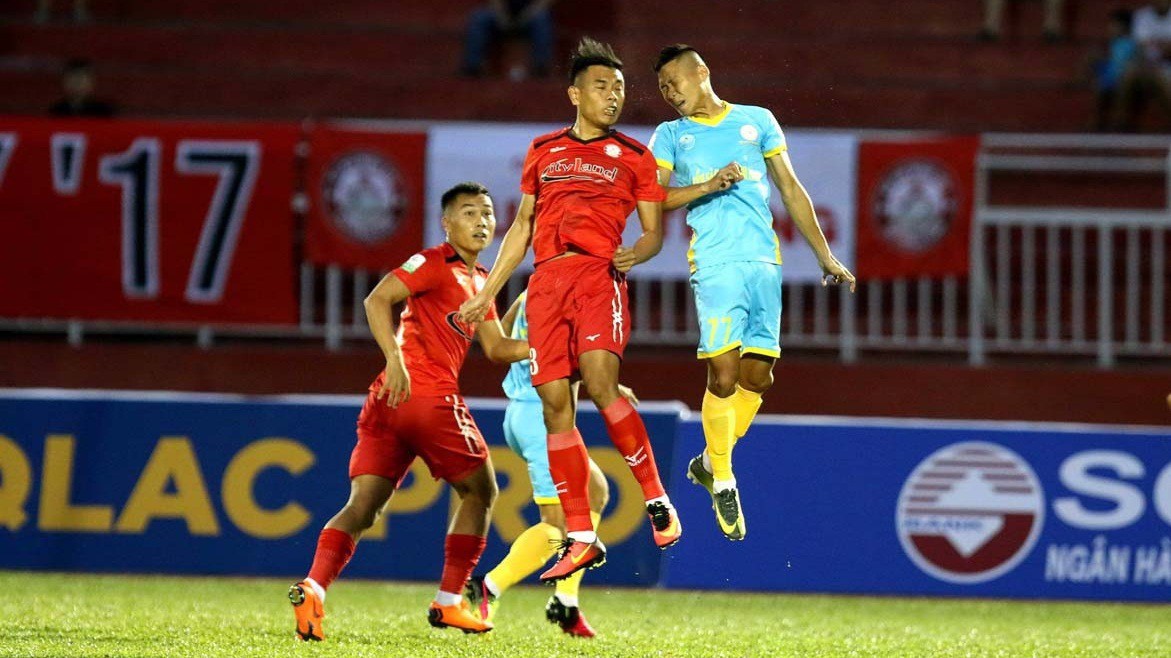 Trực tiếp V.League 2018 Vòng 24: Sanna Khánh Hòa BVN - CLB TP. Hồ Chí Minh