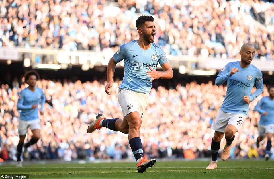 Top 5 sự kiện không thể bỏ qua trong chiến thắng 2 sao của Man City và Arsenal - Ảnh 4.