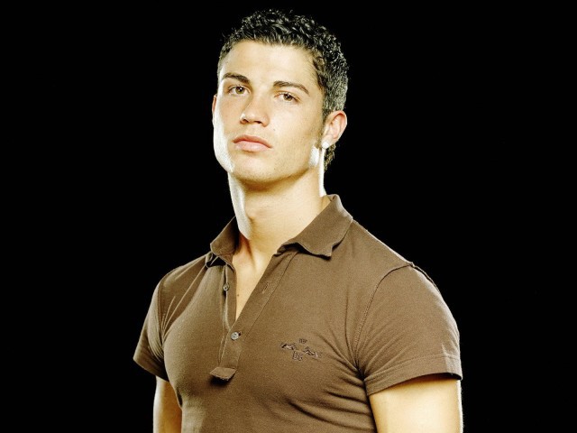 Ronaldo sẽ thoát tội nhờ nhập hội vung tiền chạy án hiếp dâm? - Ảnh 3. Ronaldo sẽ thoát tội nhờ nhập hội vung tiền chạy án hiếp dâm? - Ảnh 3.