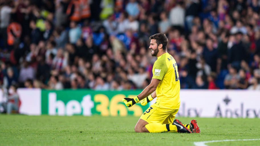 Hai lí do để Liverpool tự tin Alisson Becker sẽ không lặp lại "sai lầm Leicester"