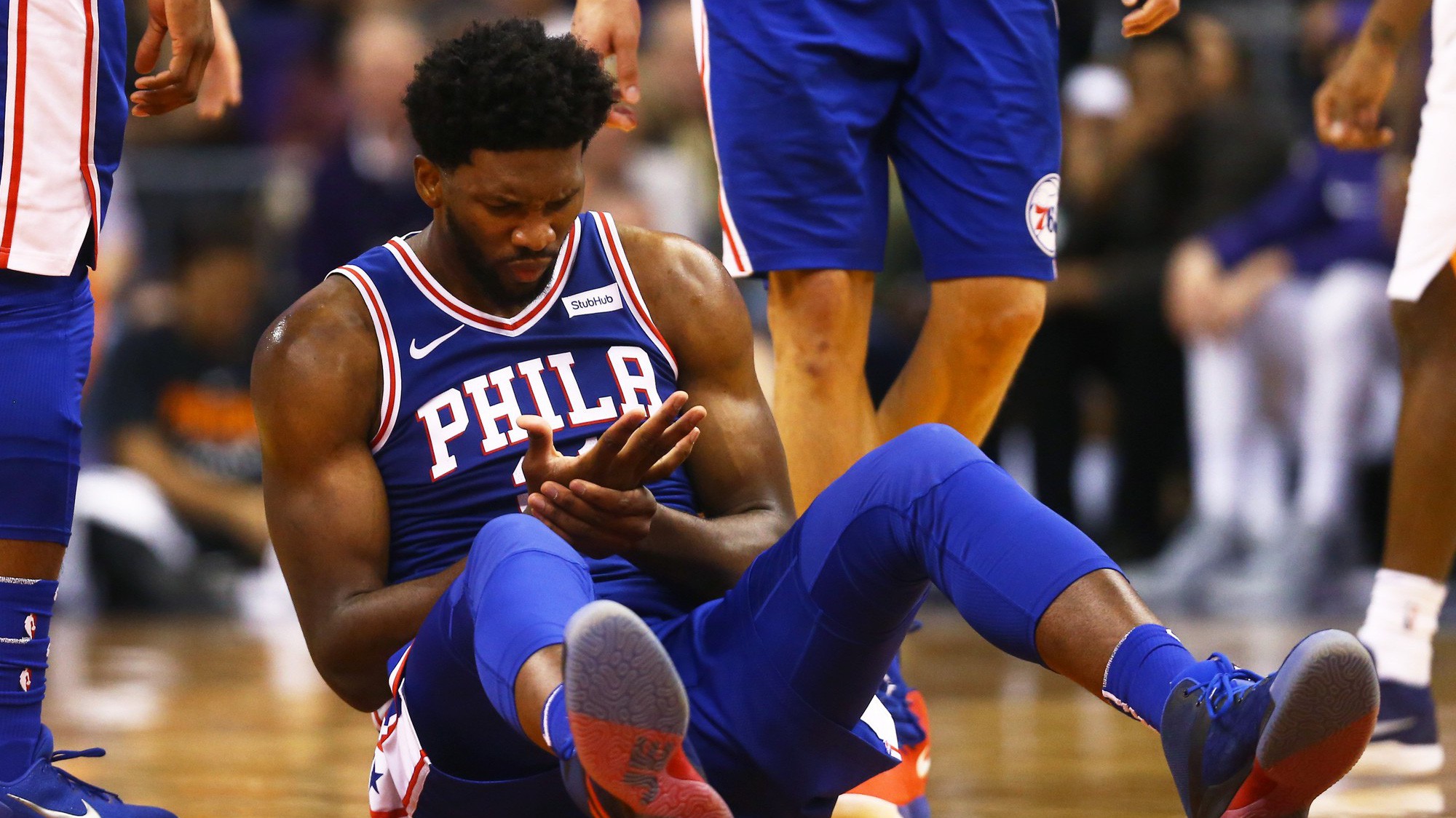 Chỉ vì một cú dunk, Joel Embiid suýt nữa đã từ bỏ bóng rổ ở năm đầu đại học