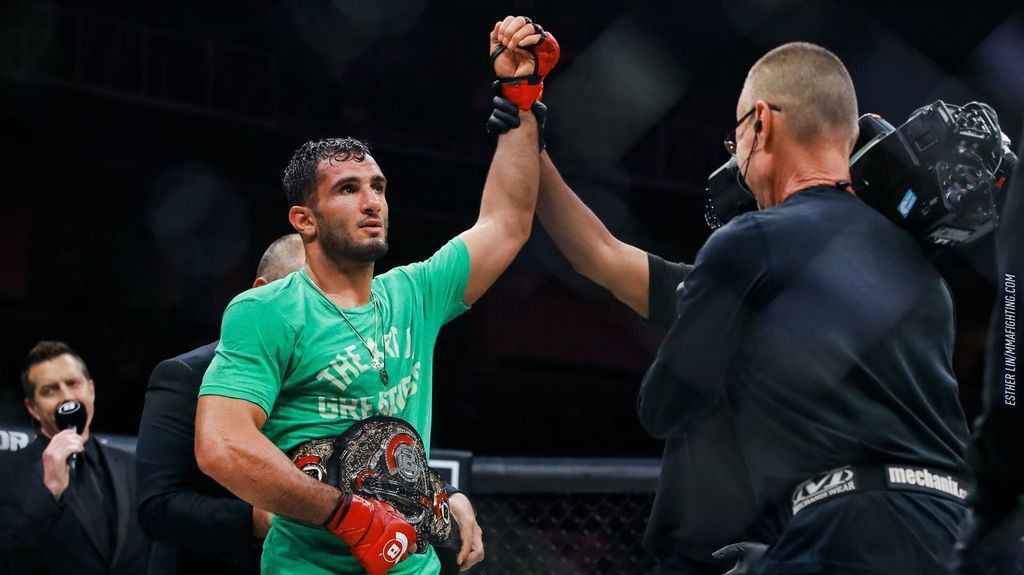 Bellator 206: Gegard Mousasi buộc Rory MacDonald gục ngã dưới những cú chỏ