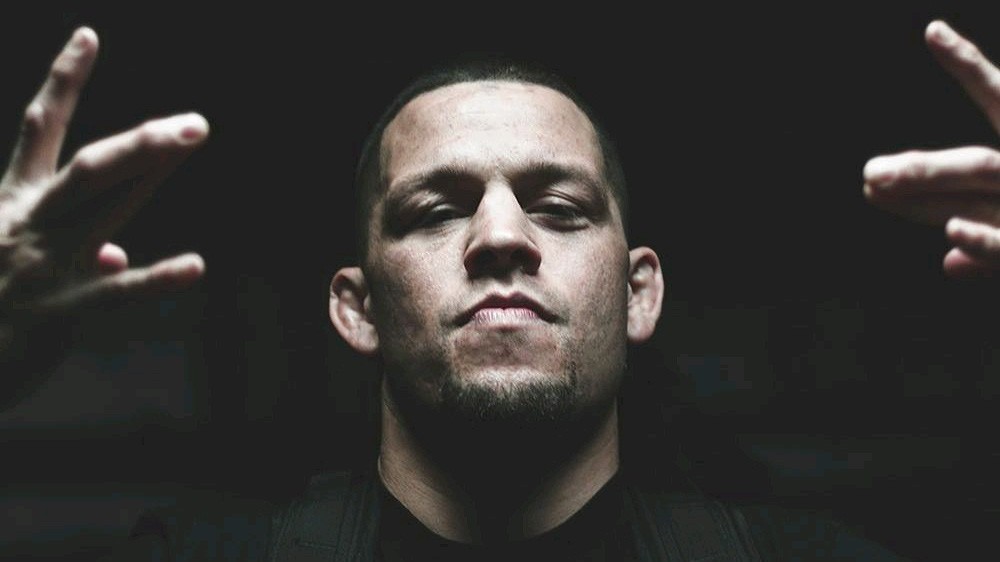 Nate Diaz không tranh đai hạng 165 lbs, nhưng vẫn sẽ đấu với Dustin Poirier