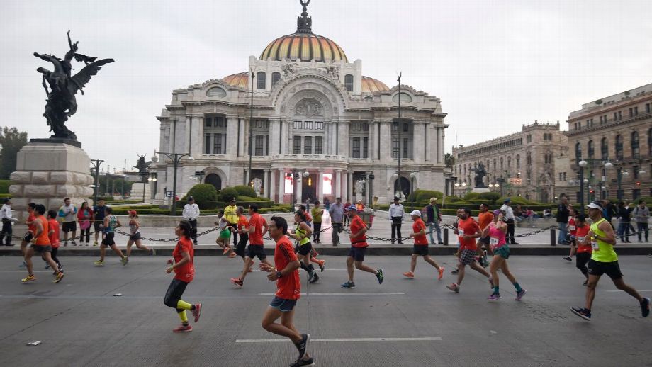 Hơn 1 vạn người chạy bộ ăn gian ở Mexico City Marathon chỉ vì...huy chương - Ảnh 3. Hơn 1 vạn người chạy bộ ăn gian ở Mexico City Marathon chỉ vì...huy chương - Ảnh 3.