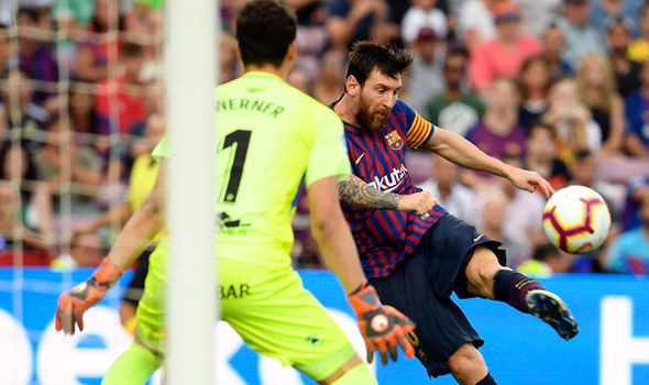 Khi Ronaldo tịt ngòi, Messi bùng nổ khó tin như để mỉa mai giải FIFA The Best 2018 - Ảnh 3. Khi Ronaldo tịt ngòi, Messi bùng nổ khó tin như để mỉa mai giải FIFA The Best 2018 - Ảnh 3.