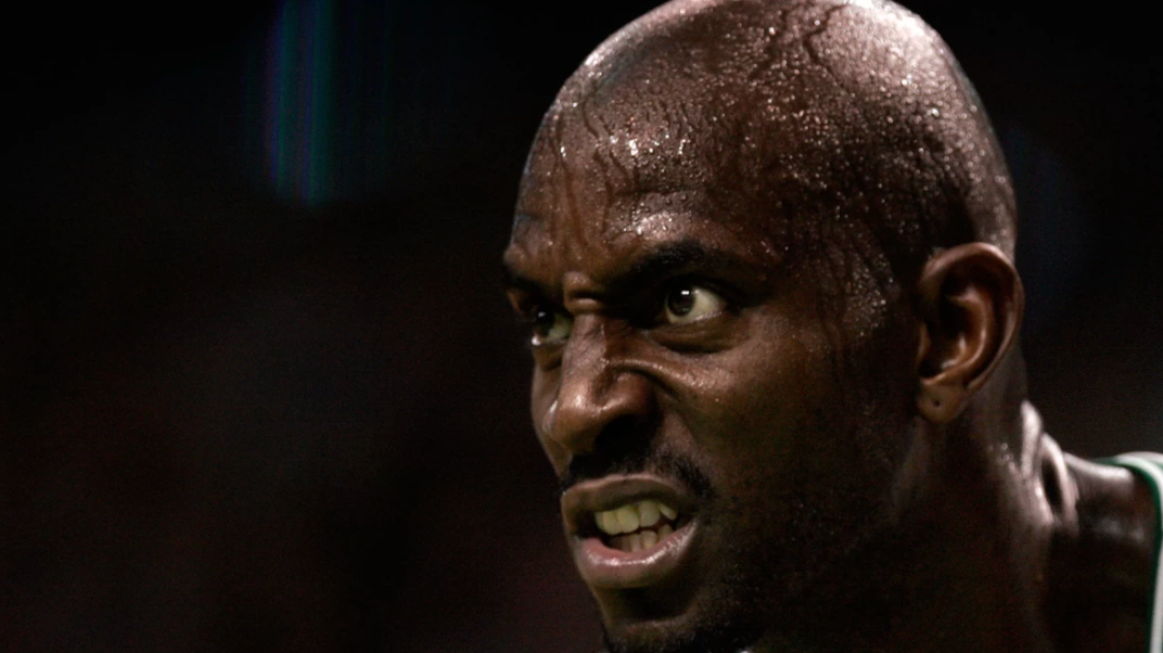 Kevin Garnett: Nuôi ong tay áo và vụ kiện 77 triệu đô