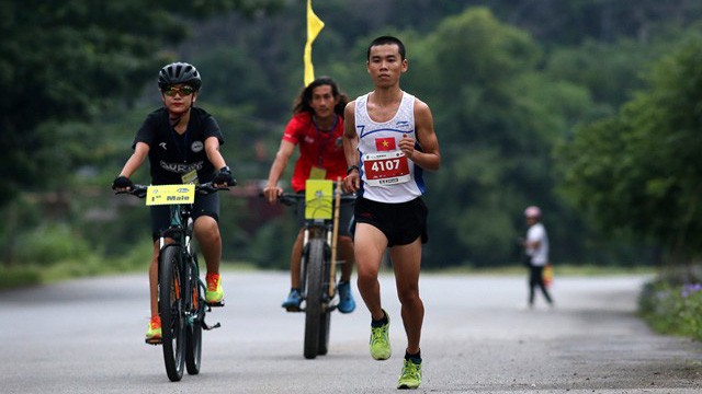 Trang An Marathon 2018: Vũ Văn Sơn vô địch trên sân nhà cố đô Hoa Lư