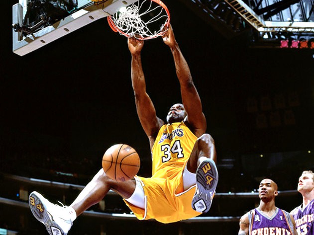 150 cân của Shaq hóa vô hình trước thánh vật tay Devon Larratt