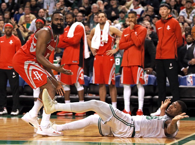 Nhận định NBA 04/03: Marcus Smart mỉm cười, chuẩn bị đón tiếp James Harden
