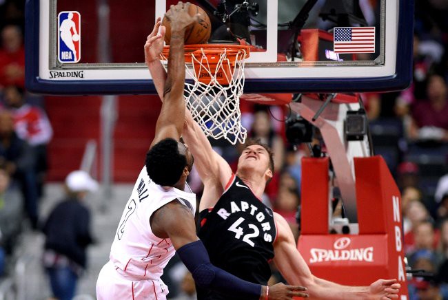 Raptors thua khó hiểu trong game 4 tại Washington
