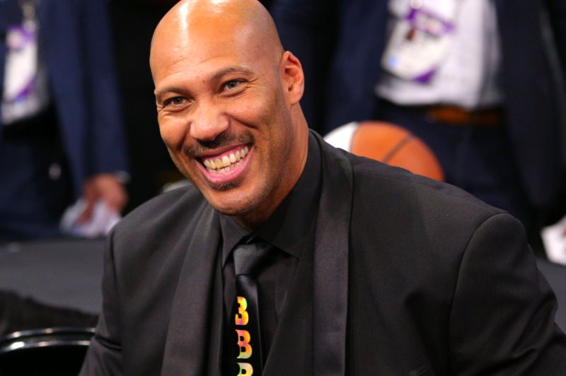Tin NBA 03/01: Google mắc lỗi hiển thị LaVar Ball như người sáng lập NBA!
