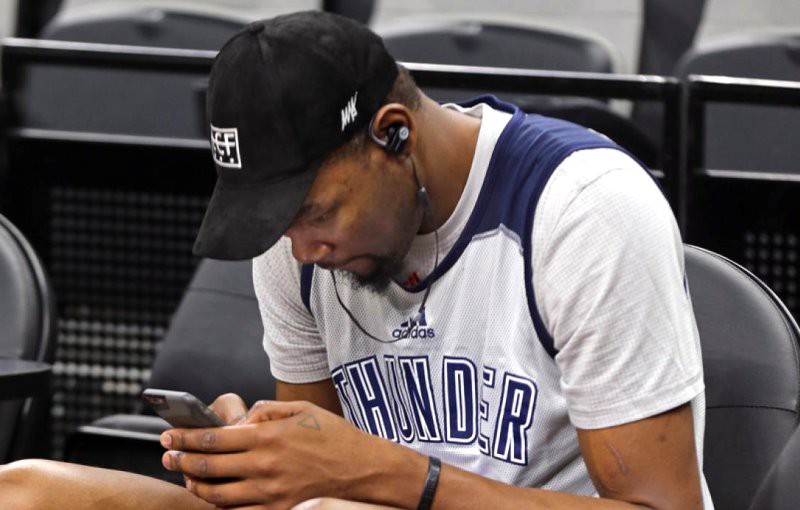 Tin NBA 20/9: Kevin Durant tự cảm thấy mình ngu ngốc và trẻ con