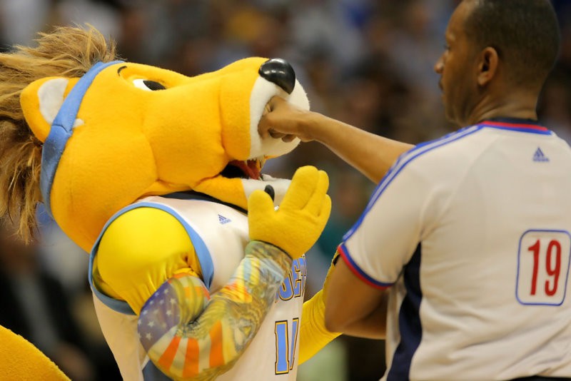Tin NBA ngày 21/9: Khảo sát bất ngờ về các linh vật tại NBA