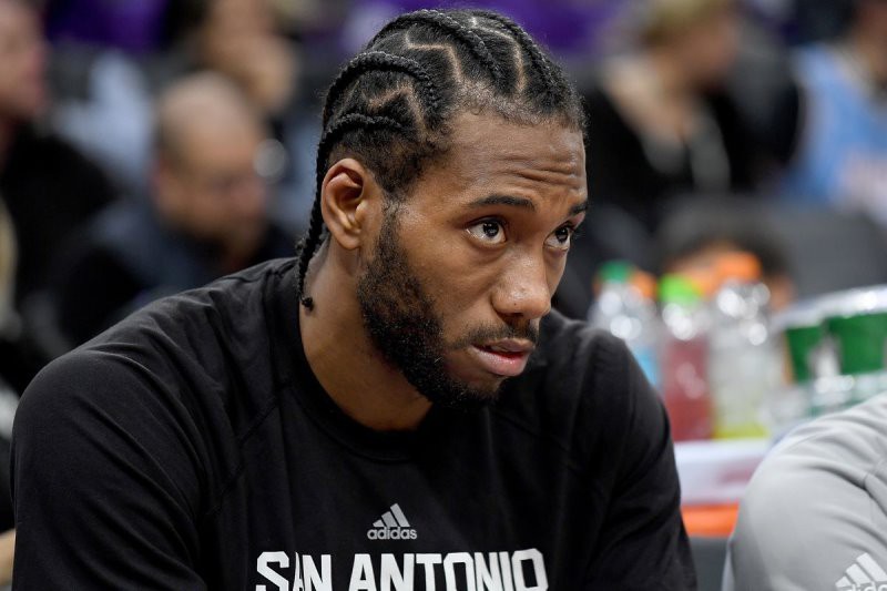 Tin NBA 23/01: Rộ tin Kawhi Leonard mất kết nối với San Antonio Spurs?