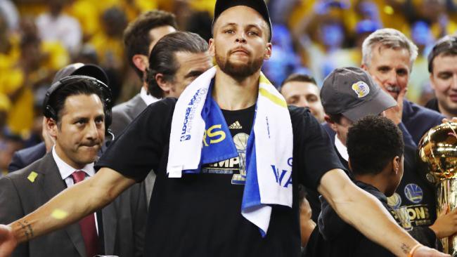 Tin NBA 24/9: Tranh cãi lớn giữa Tổng thống Trump với giới thể thao Mỹ