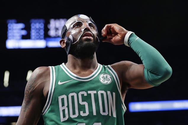 Tin NBA 26/01: Kyrie Irving đã đe dọa Cavaliers như thế nào?
