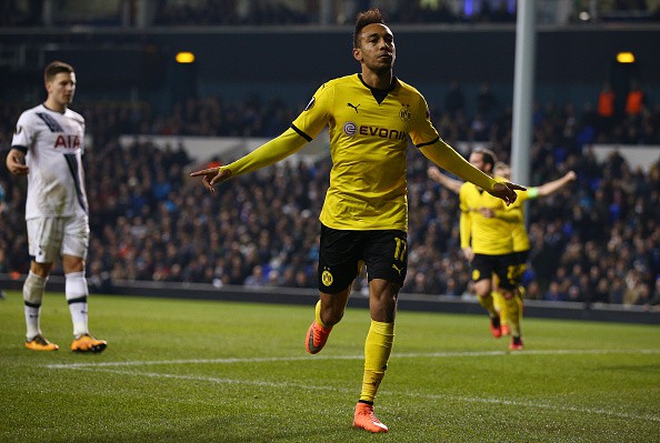 Aubameyang khiến Arsenal chưng hửng, Real mừng thầm