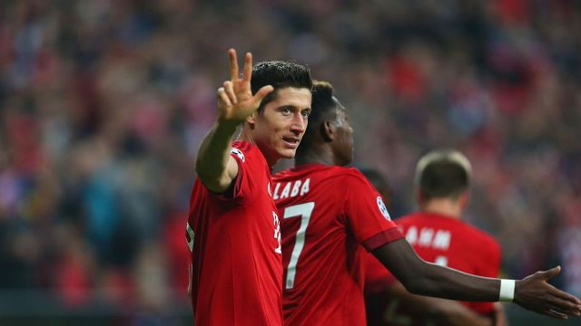 Bayern sốc vì Lewandowski đòi lương trên trời