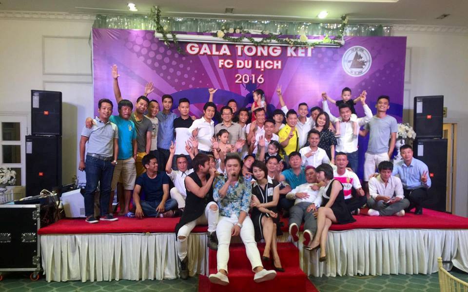 Các đội bóng tưng bừng tổng kết Hạng Nhất phủi 2016