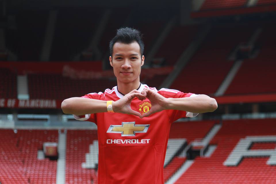 Cán "Cris" – Từ đôi chân trần sân phủi đến Old Trafford