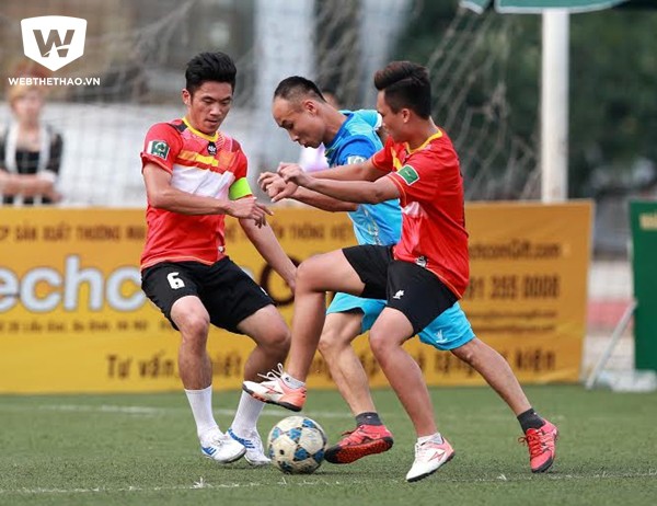 Những điểm nhấn v&ograve;ng 9 Hạng Nhất phủi 2016