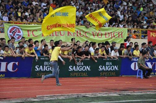 đội b&oacute;ng phủi tuyển qu&acirc;n 