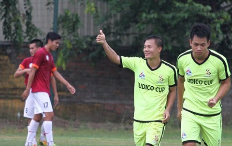 Chung kết Hòa Bình Cup 2015: Thành Lương, Ngọc Duy đọ sức sao phủi