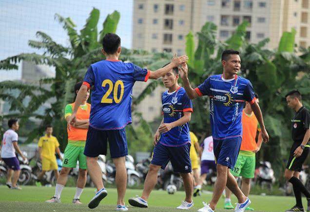 Chuyện về bệnh thành tích ở bóng đá phủi