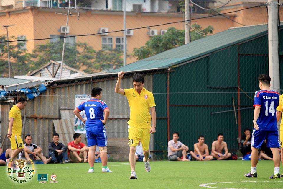 ĐHTB vòng 4 Lão tướng Thủ đô 2016: Gọi tên Phong "chéc"
