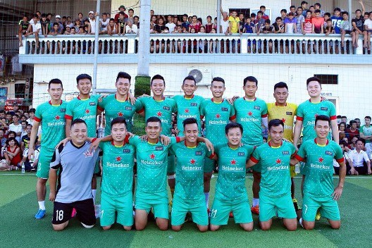 Tuấn Hưng dẫn H.A.T du đấu Nam Định
