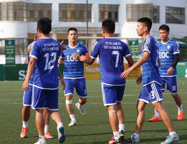 Đội hình tiêu biểu vòng 5 Hạng Nhất phủi 2016: EOC áp đảo