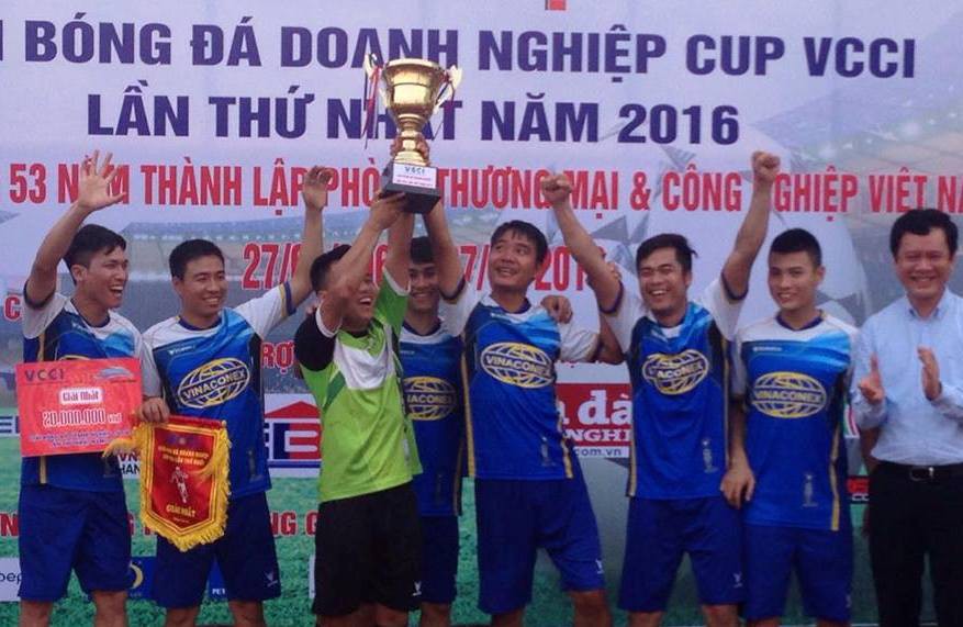 Đức Anh "Từ Sơn" tỏa sáng, VCG-CM vô địch VCCI Cup 2016
