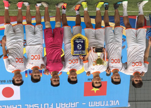 EOC vô địch giải futsal giao hữu Việt Nam - Nhật Bản 2016
