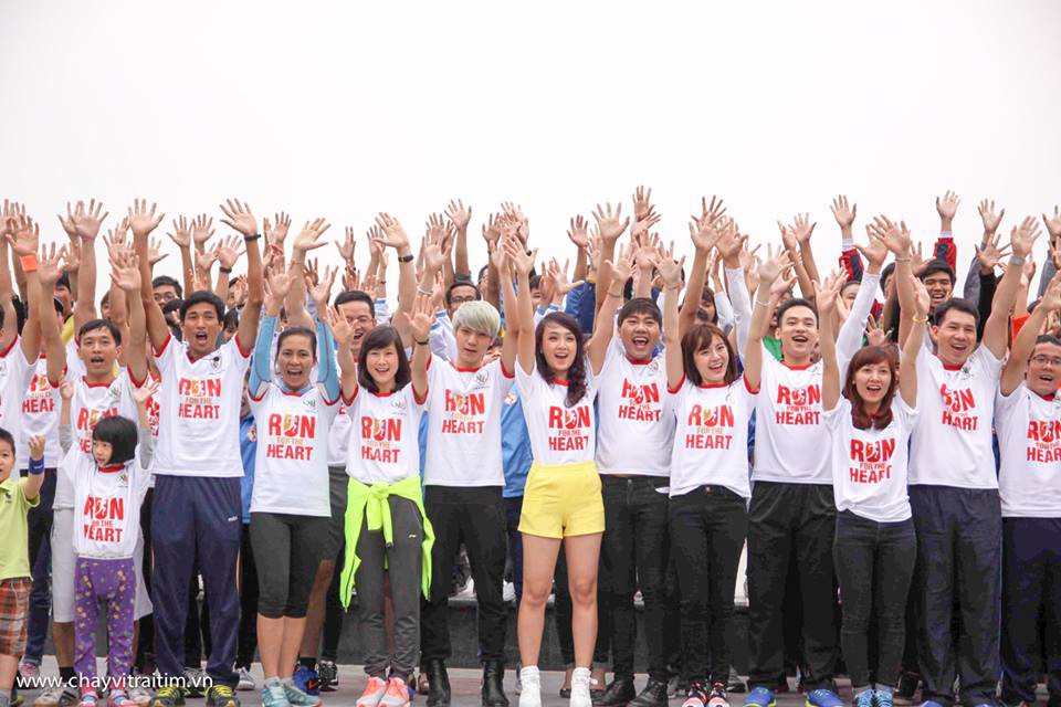 Khởi động “Chạy vì trái tim 2015” tuần thứ 3: Lễ hội từ thiện ngày càng hào hứng