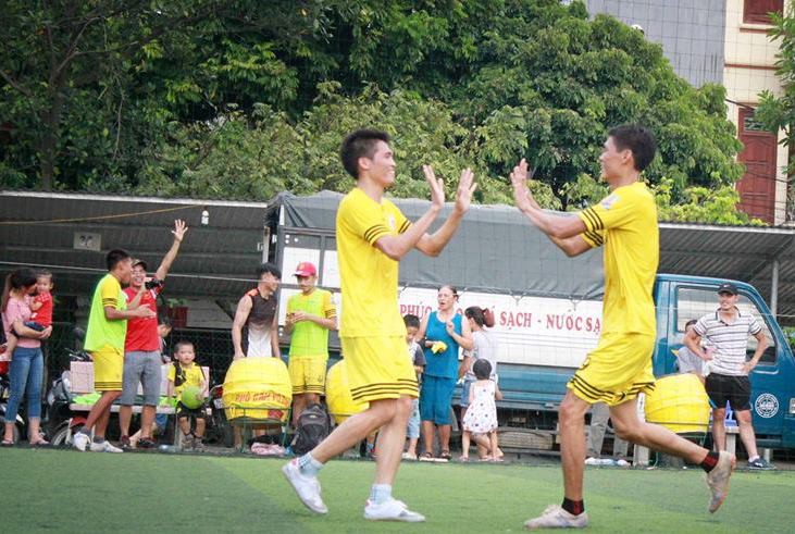 chung kết phủi l&agrave;o cai phố bản vs du lịch 