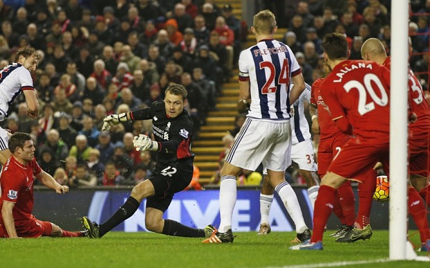 Mignolet l&agrave; thủ m&ocirc;n giỏi nhưng hay mắc sai lầm ngớ ngẩn