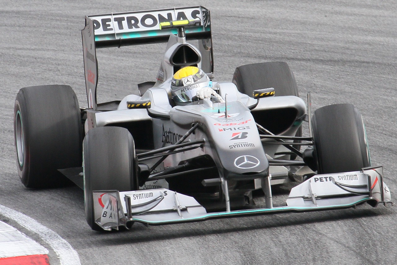 Petronas v&agrave; Mercedes vẫn xe l&agrave; số 1 ở m&ugrave;a giải tới? Ảnh: Internet
