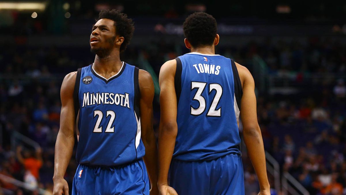 Towns và Wiggins và ghi được lần lượt 26 và 23 điểm trong trận đấu với Oklahoma City Thunder Towns và Wiggins và ghi được lần lượt 26 và 23 điểm trong trận đấu với Oklahoma City Thunder