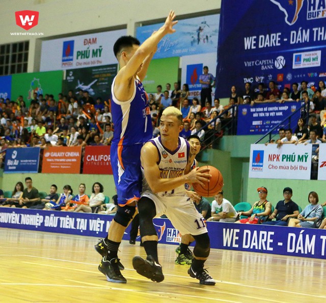 Ngô Tuấn Trung là một trong những cầu thủ chơi năng nổ nhất của HCMC Wings Ngô Tuấn Trung là một trong những cầu thủ chơi năng nổ nhất của HCMC Wings