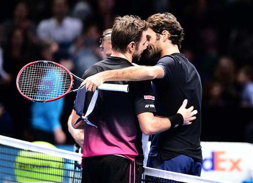 Bán kết ATP World Tour Finals: Federer thẳng tiến vào chung kết