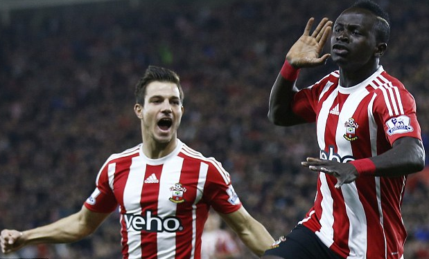 Bayern và Man Utd xâu xé, giá Mane... lên trời