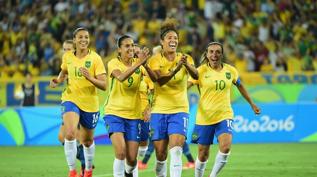 Bóng đá nữ Olympic 2016: Brazil sớm giành vé vào tứ kết