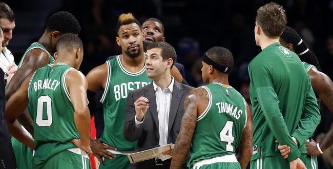 Boston Celtics phong độ thất thường do hệ thống 3 hậu vệ ở hiệp 2