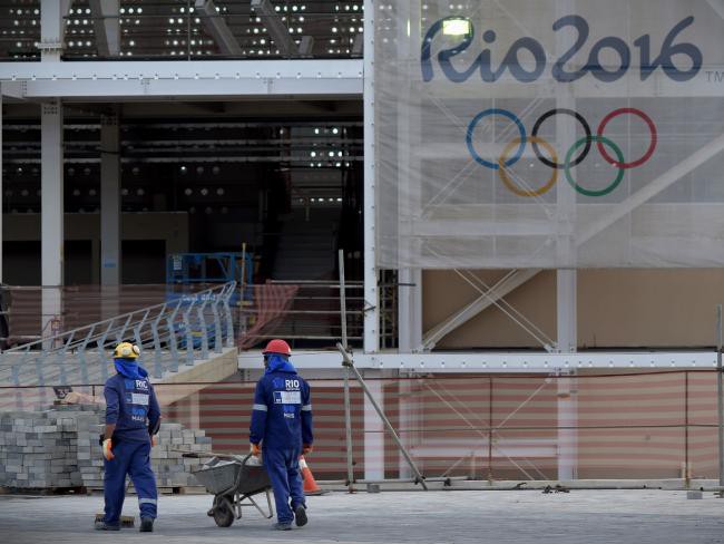 Brazil hết tiền tổ chức Olympic 2016