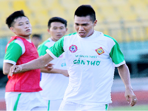 Chuyển nhượng V-League: Duy Khanh cập bến Cần Thơ
