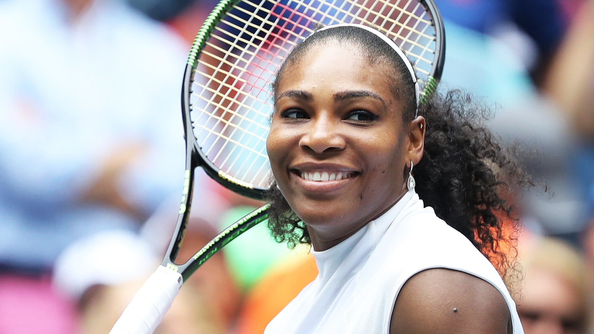 Có an toàn khi tập Tennis như... bà bầu 8 tháng Serena Williams?