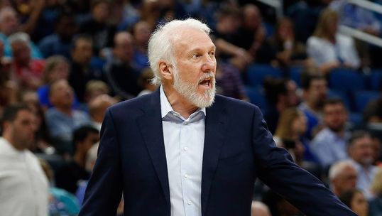 Dạo quanh NBA ngày 22/11: 76ers chấm dứt kỷ lục buồn