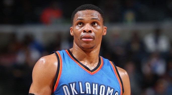 Dạo quanh NBA 05/01: Westbrook xin lỗi vì ném bóng vào trọng tài