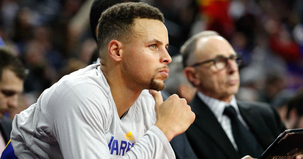 Under Armour có thể mất Stephen Curry vì Donald Trump